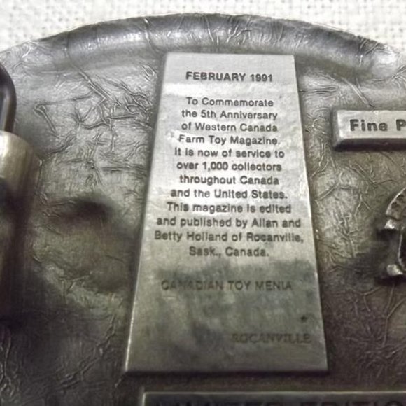 Canadian Toy Magazine 5th Anniversary Belt Buckle - Picture 5 of 7